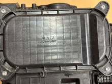 Laden Sie das Bild in den Galerie-Viewer, Frontscheinwerfer VW T-Roc 2GA941035H Links Scheinwerfer Headlight SCH9240362153sp