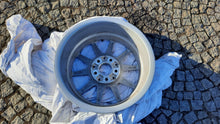 Laden Sie das Bild in den Galerie-Viewer, 1x Alufelge 16 Zoll 6.5" 5x112 44ET Glanz Silber A1774011100 Mercedes-Benz W177 FEL3084842439su
