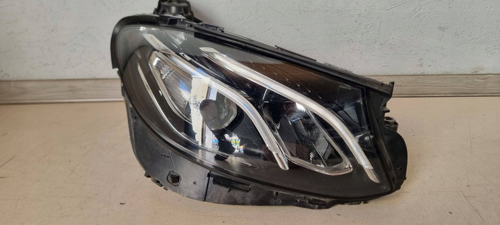 Frontscheinwerfer Mercedes-Benz W213 A2139067806 LED Rechts Headlight SCH9011938902nf