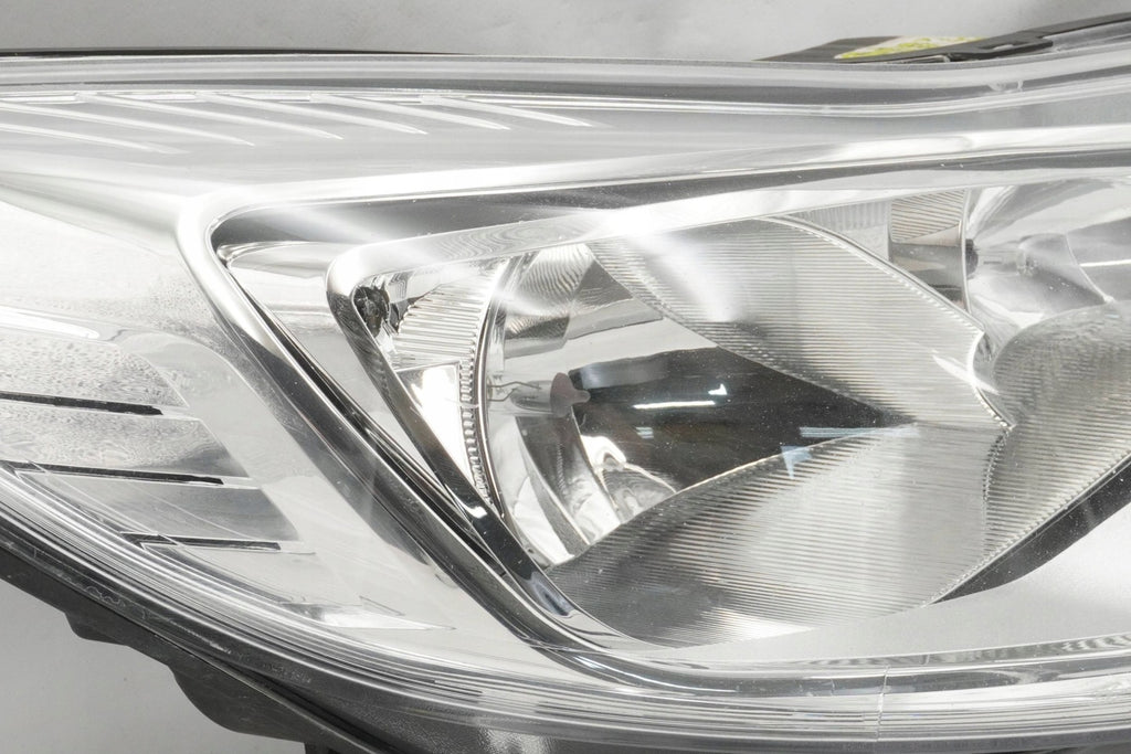 Frontscheinwerfer Ford Focus Rechts Scheinwerfer Headlight SCH6634567019gt
