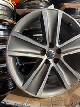 Load image into Gallery viewer, 1x Alufelge 17 Zoll 7.5" 5x100 6R0601025P VW I Rim Wheel FEL5564628497hs