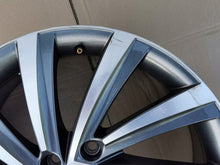 Laden Sie das Bild in den Galerie-Viewer, 1x Alufelge 18 Zoll 5E3601025H Skoda Octavia 5e3 Iv Rim Wheel FEL9709041580qn