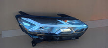 Load image into Gallery viewer, Frontscheinwerfer Dacia Sandero III 260102586R LED Rechts Scheinwerfer Headlight SCH2101116307ir