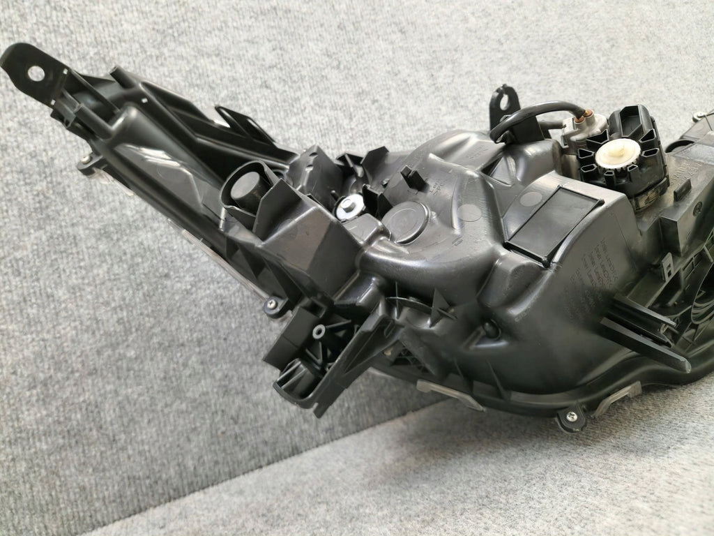 Frontscheinwerfer Toyota V I RAV4-V-SCZ LED Links Scheinwerfer Headlight SCH4685262712bz
