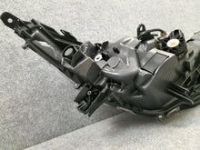 Laden Sie das Bild in den Galerie-Viewer, Frontscheinwerfer Toyota V I RAV4-V-SCZ LED Links Scheinwerfer Headlight SCH4685262712bz