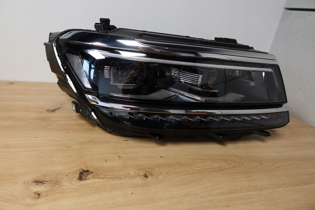 Frontscheinwerfer VW Tiguan 5NB941082D LED Rechts Scheinwerfer Headlight