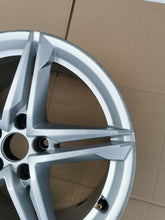 Load image into Gallery viewer, 1x Alufelge 18 Zoll 8.0&quot; 5x112 40ET Glanz Silber 8W0601025EC Audi A4 B9