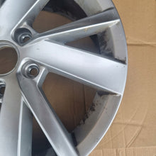 Load image into Gallery viewer, 1x Alufelge 16 Zoll 6.5" 5x112 46ET Glanz Silber 5H0071496 VW Golf Viii FEL8541881065sa