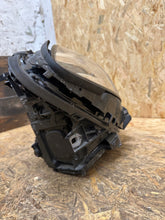 Load image into Gallery viewer, Frontscheinwerfer Mercedes-Benz W246 A2469067001 FALSE Scheinwerfer Headlight SCH9066084090yw