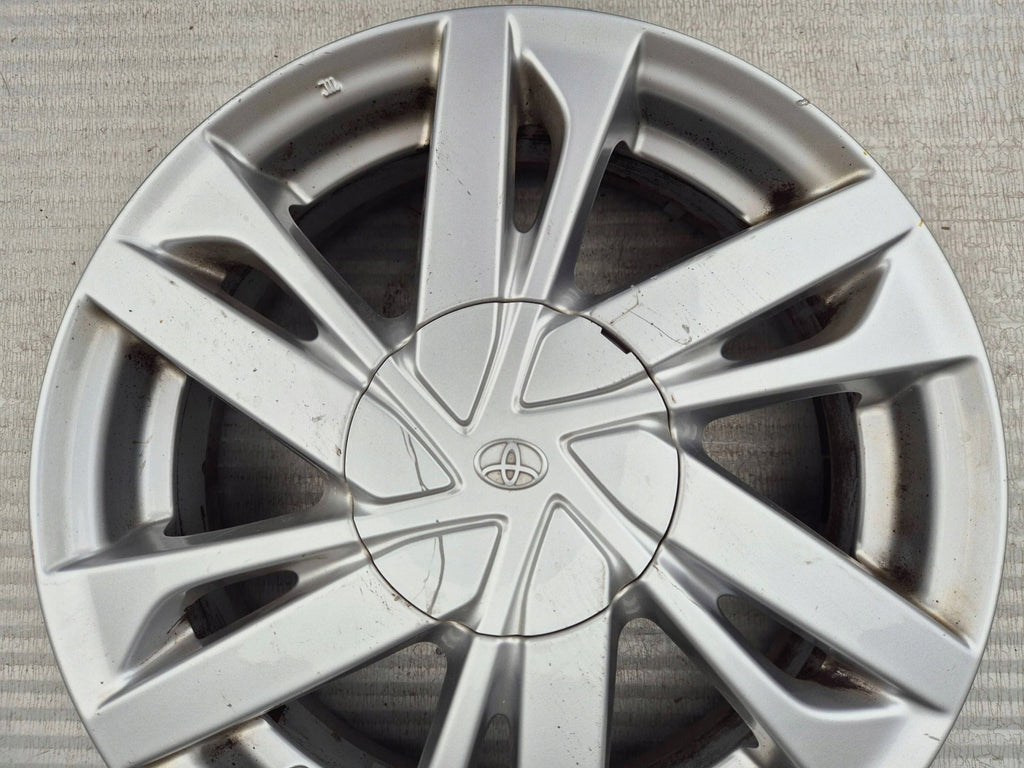 1x Alufelge 15 Zoll 426110H040 Toyota Aygo Rim Wheel FEL5004863299wo