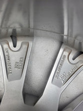 Laden Sie das Bild in den Galerie-Viewer, 1x Alufelge 18 Zoll 8.0&quot; 5x112 44ET 3V0601025AN Skoda Superb Iii Rim Wheel