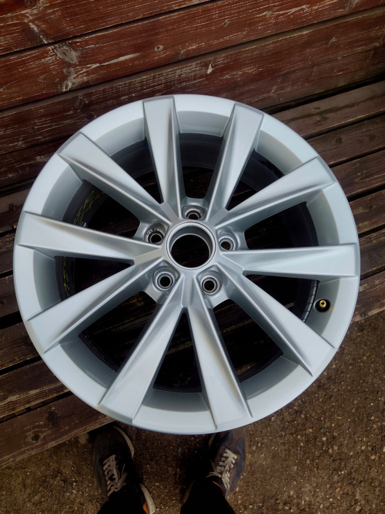 1x Alufelge 17 Zoll 7.0" 5x112 42ET Glanz Silber 3AA601025R VW Passat B7 FEL6831351168ar