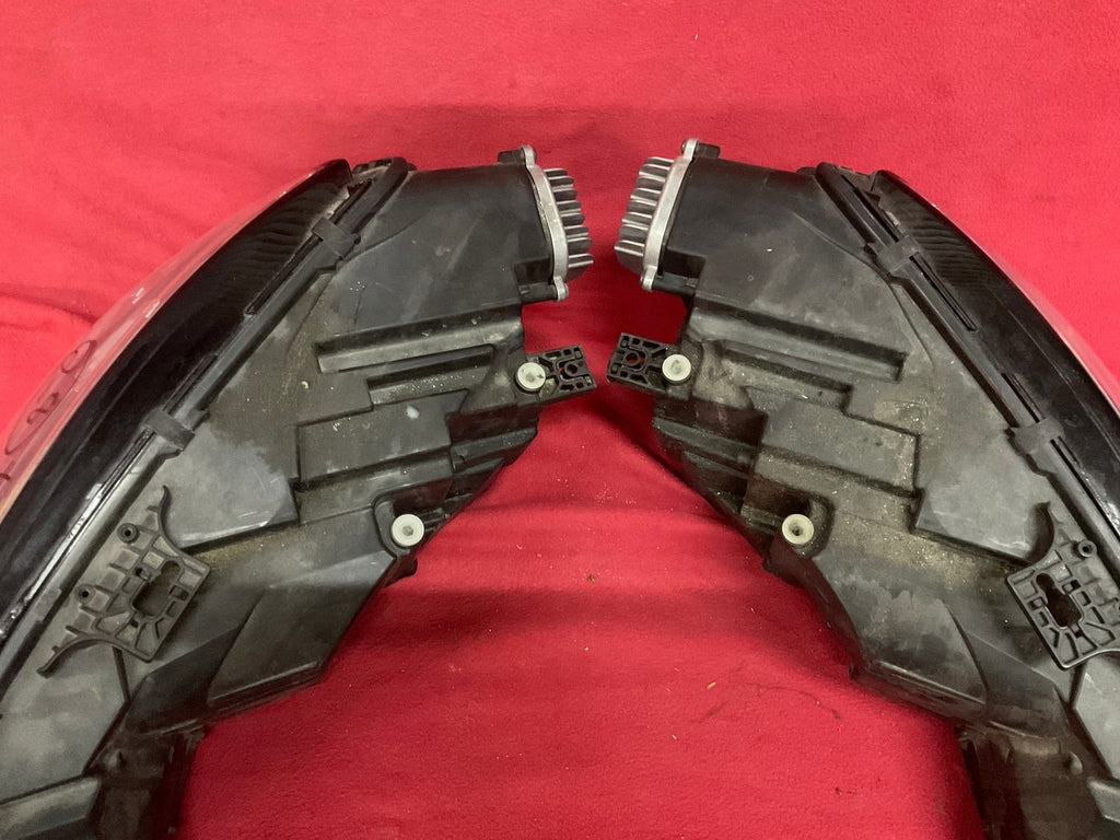 Frontscheinwerfer Audi A4 8W0941033 8W0941034 LED Ein Stück (Rechts oder Links)