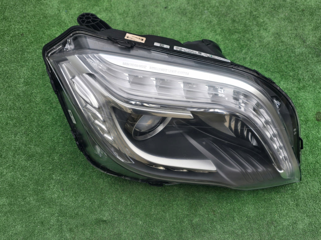 Frontscheinwerfer Mercedes-Benz W204 A2048201639 Xenon Rechts Headlight SCH5628308447bq