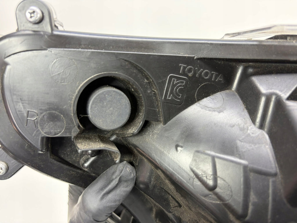 Frontscheinwerfer Toyota Rav V 4 Rechts Scheinwerfer Headlight SCH5191128826hg