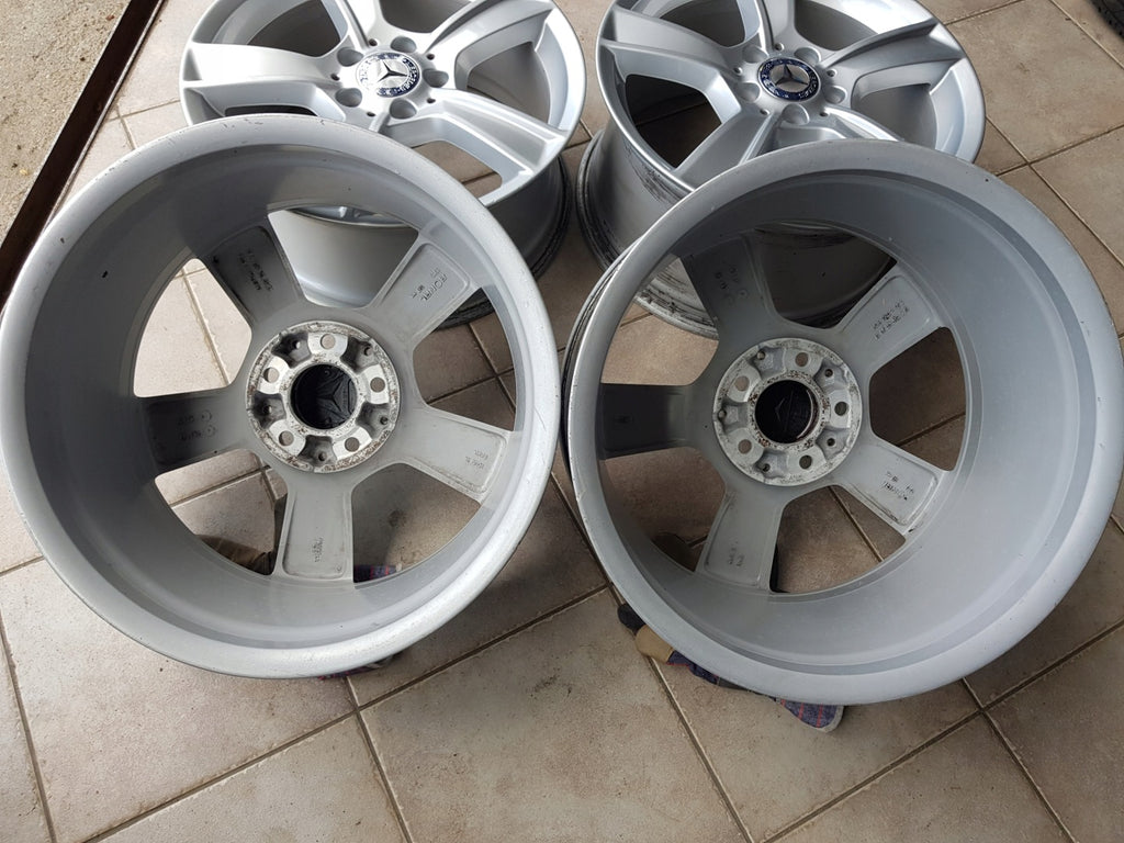 4x Alufelge 17 Zoll 8.5" 5x112 58ET Glanz Silber A2044019002 Mercedes-Benz W204 FEL7924257621nq