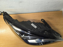 Laden Sie das Bild in den Galerie-Viewer, Frontscheinwerfer Opel Astra 39158010 LED Rechts Scheinwerfer Headlight