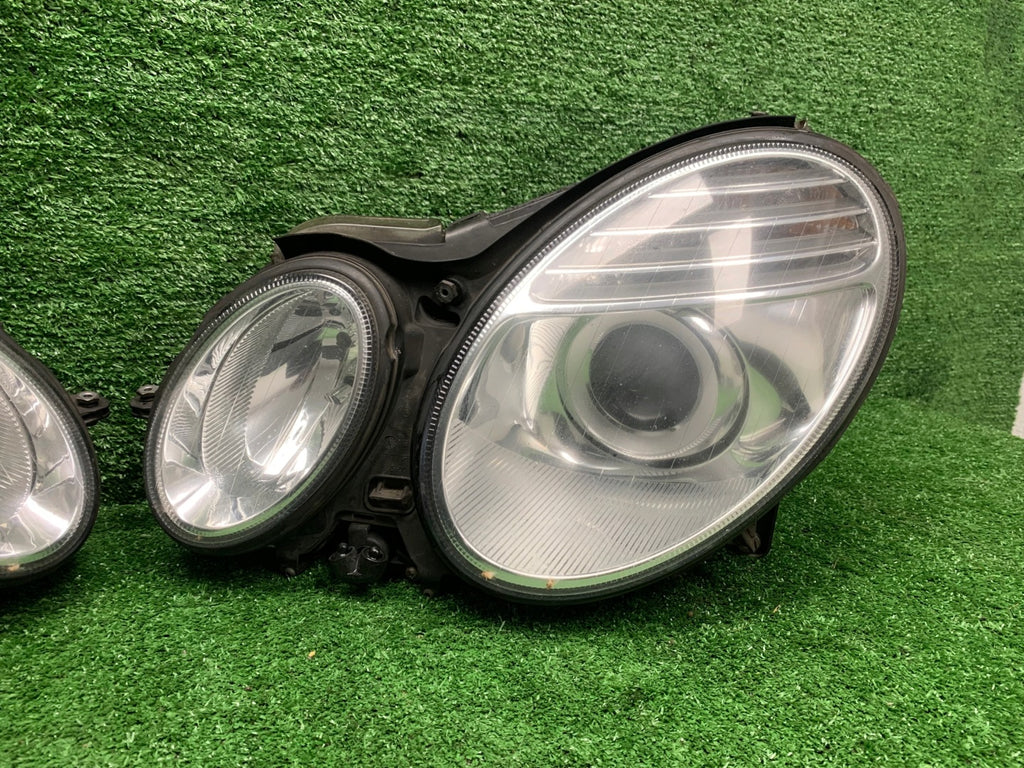 Frontscheinwerfer Mercedes-Benz W211 Bi-Xenon Rechts Scheinwerfer Headlight SCH7586722810pe
