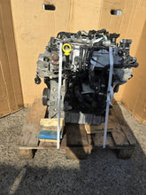 Laden Sie das Bild in den Galerie-Viewer, Motor Seat Skoda VW DDAA 2.0 TDI 190PS 140kW 92TKm 2015 Diesel Engine Komplett