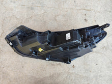 Load image into Gallery viewer, Frontscheinwerfer Hyundai Tucson 92102D7700 Rechts Scheinwerfer Headlight SCH1128470247uu