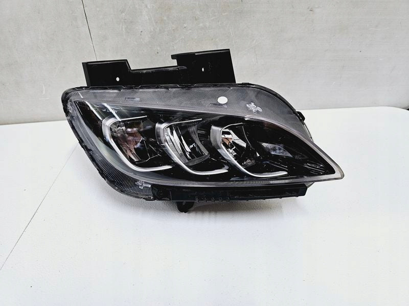 Frontscheinwerfer Hyundai Kona 92101J9600 Rechts Scheinwerfer Headlight