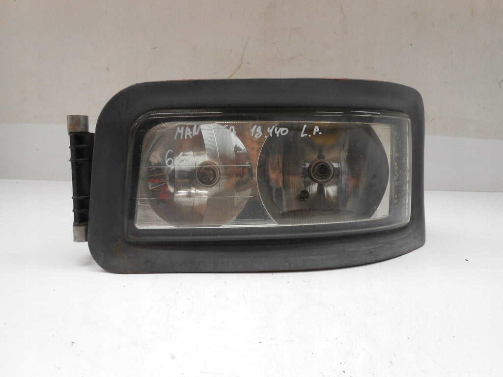 Frontscheinwerfer Man 5690130316 Ein Stück (Rechts oder Links) Headlight SCH7919780172bg
