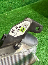 Laden Sie das Bild in den Galerie-Viewer, Frontscheinwerfer Toyota Yaris Rechts Scheinwerfer Headlight SCH5761589222ma