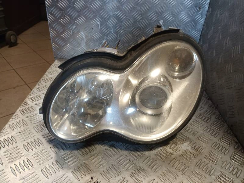 Frontscheinwerfer Mercedes-Benz W203 Links Scheinwerfer Headlight SCH8049318267jf