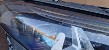 Laden Sie das Bild in den Galerie-Viewer, Frontscheinwerfer Mercedes-Benz Cla A1749064202 Rechts Scheinwerfer Headlight SCH1426622869vv
