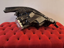 Laden Sie das Bild in den Galerie-Viewer, Frontscheinwerfer Mazda 3 Bp B0JH-51040 Links Scheinwerfer Headlight SCH2145067096ws
