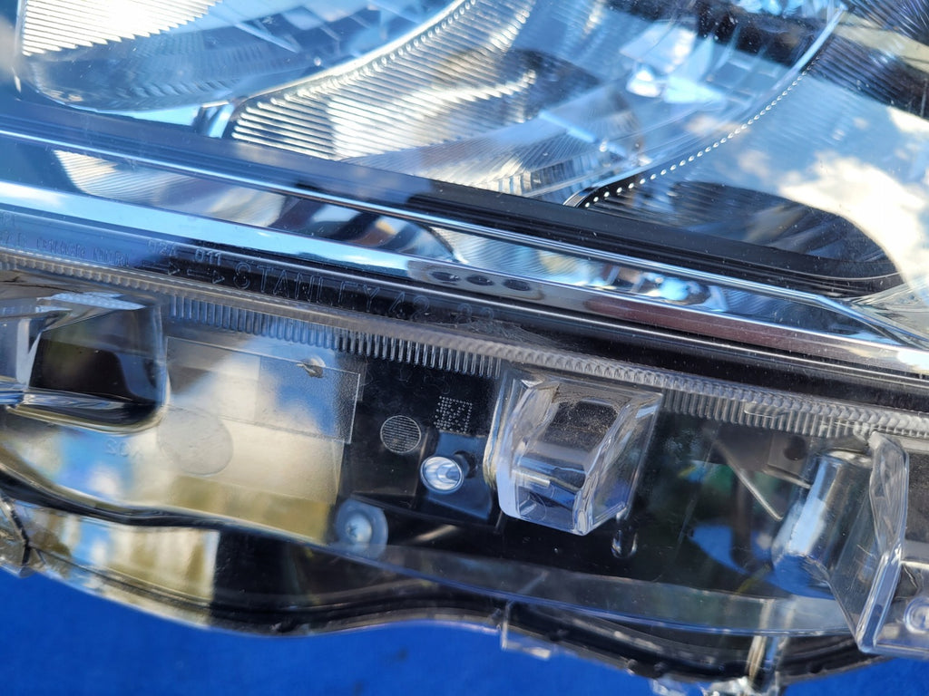 Frontscheinwerfer Toyota 4 81185-42A33 LED Links Scheinwerfer Headlight SCH4765857905tx