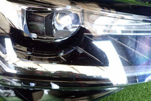 Laden Sie das Bild in den Galerie-Viewer, Frontscheinwerfer Skoda Superb III 3V1941016D Rechts Scheinwerfer Headlight SCH5579374657gh