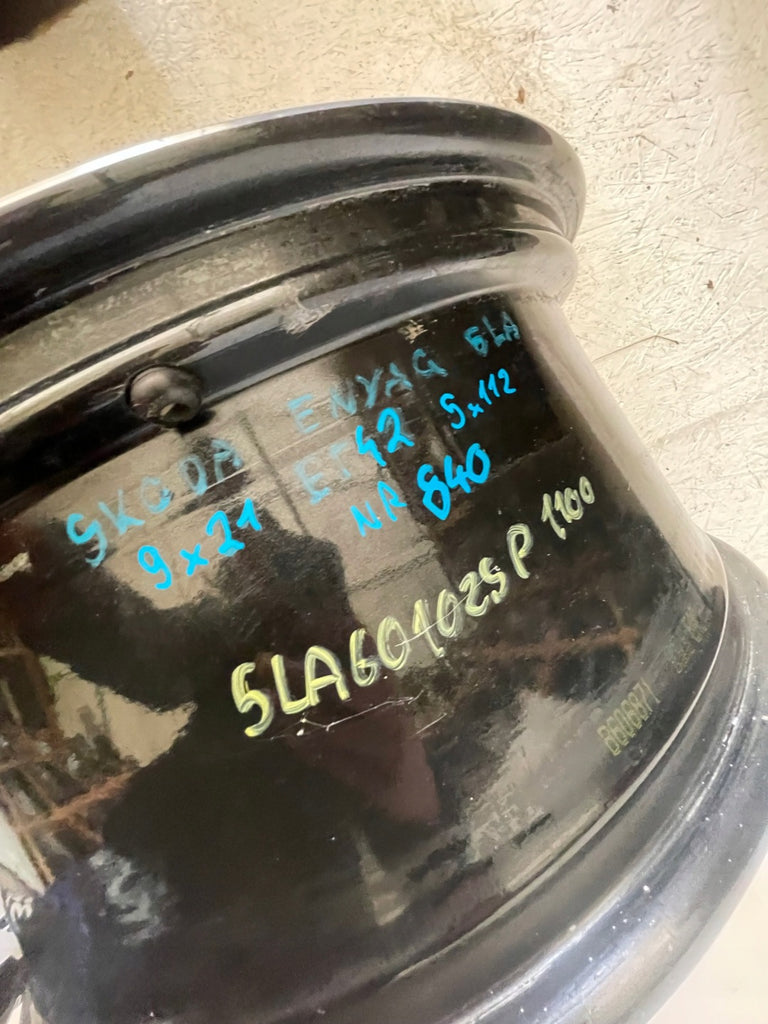 1x Alufelge 21 Zoll 9.0" 5x112 42ET Glanz Graphit 5LA601025BM Mg Enyaq Rim Wheel FEL5513125409yz