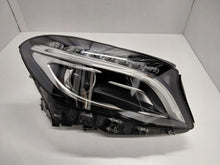 Laden Sie das Bild in den Galerie-Viewer, Frontscheinwerfer Mercedes-Benz Gla A1569061800 Xenon Rechts Headlight SCH1581495033ts