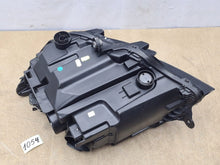 Load image into Gallery viewer, Frontscheinwerfer VW 7L1941006B Rechts Scheinwerfer Headlight SCH9781880704sa