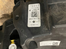 Load image into Gallery viewer, Frontscheinwerfer VW 10B941006A LED Rechts Scheinwerfer Headlight SCH7385430137sz