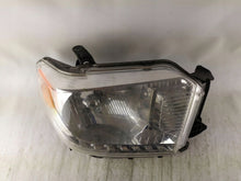 Load image into Gallery viewer, Frontscheinwerfer Toyota Tundra 811100C130 Rechts Scheinwerfer Headlight SCH8221833652wu