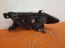 Load image into Gallery viewer, Frontscheinwerfer Toyota Tacoma Ein Stück (Rechts oder Links) Headlight SCH2143004699hf