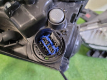 Laden Sie das Bild in den Galerie-Viewer, Frontscheinwerfer Kia Niro Xenon Ein Satz Scheinwerfer Headlight SCH4859587433pq