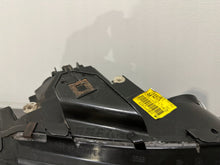 Load image into Gallery viewer, Frontscheinwerfer Audi A3 8P0941004D Xenon Rechts Scheinwerfer Headlight