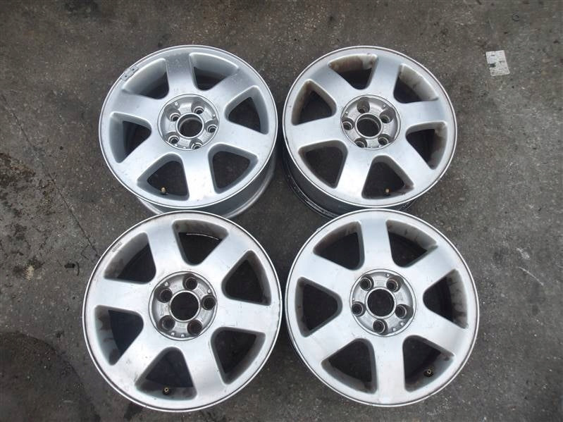 4x Alufelge 15 Zoll 6.0" 5x100 38ET 8L0601025F Audi A3 Rim Wheel