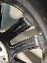 Load image into Gallery viewer, 1x Alufelge 17 Zoll 7.0&quot; 5x112 44 5ET A2064017400 Mercedes-Benz W206 Rim Wheel