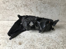 Laden Sie das Bild in den Galerie-Viewer, Frontscheinwerfer Toyota Hilux Rechts Scheinwerfer Headlight SCH9083615495az