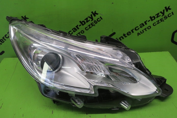 Frontscheinwerfer Peugeot 2008 9815403080 LED Rechts Scheinwerfer Headlight