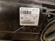Laden Sie das Bild in den Galerie-Viewer, Frontscheinwerfer Mercedes-Benz W166 A1668202261 Rechts Scheinwerfer Headlight SCH9251146171nz