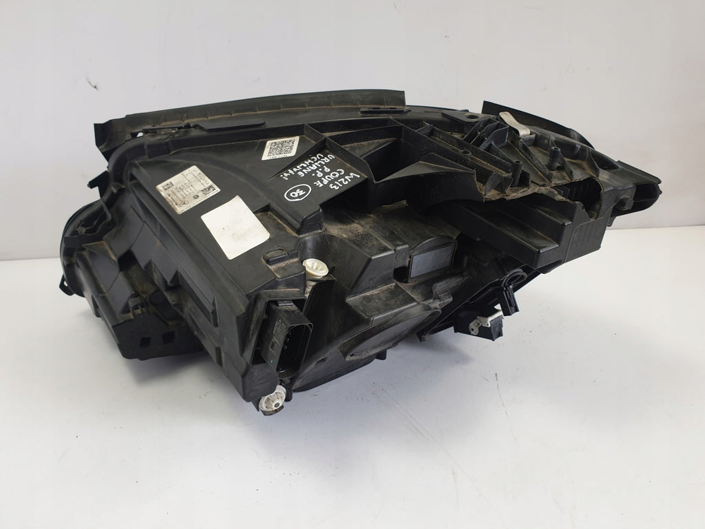 Frontscheinwerfer Mercedes-Benz Coupe A2139066604 LED Rechts Headlight SCH2040015526yq