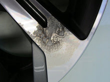 Laden Sie das Bild in den Galerie-Viewer, 1x Alufelge 17 Zoll 6.5&quot; 4x100 49ET 52910-H8700 Kia Stonic Rim Wheel