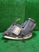 Laden Sie das Bild in den Galerie-Viewer, Frontscheinwerfer VW Touran 0301205272 Xenon Rechts Scheinwerfer Headlight SCH1678006022az