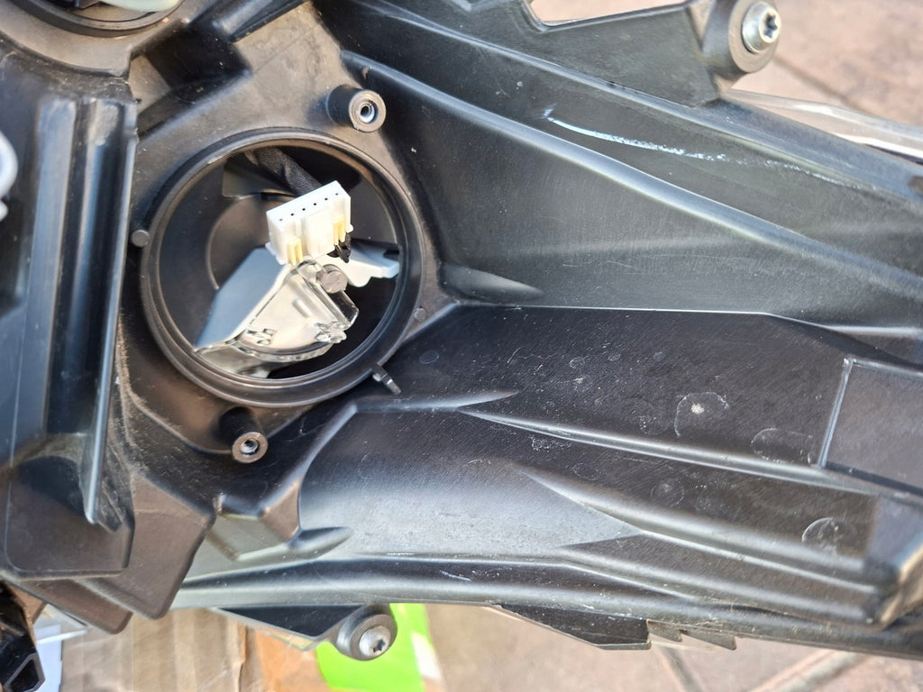 Frontscheinwerfer Toyota Corolla 81150-02S70 Ein Stück (Rechts oder Links)