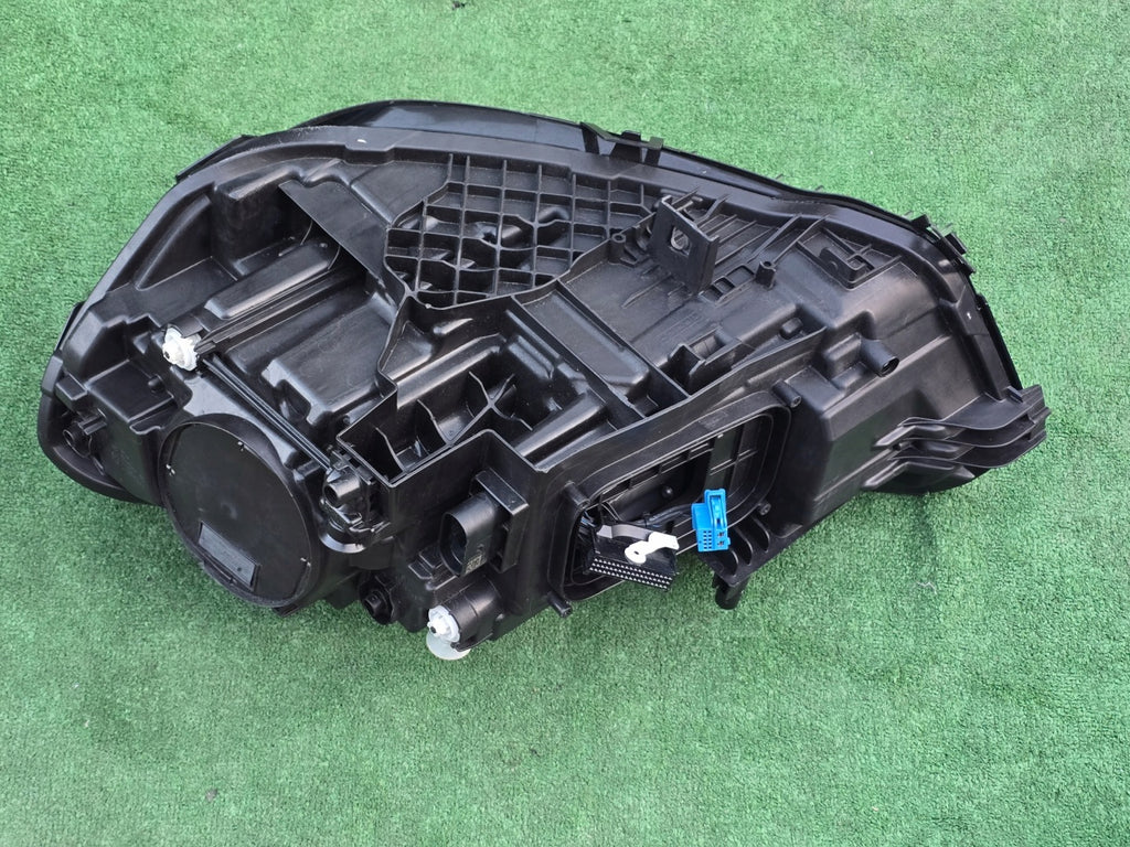 Frontscheinwerfer Mercedes-Benz Cla A1189063200 Rechts Scheinwerfer Headlight SCH4603828633za